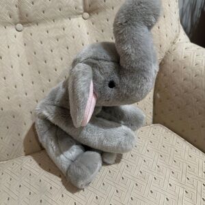 TY Beanie Buddies Collection "Righty the Elephant" 15" Plush Stuffed Animal.